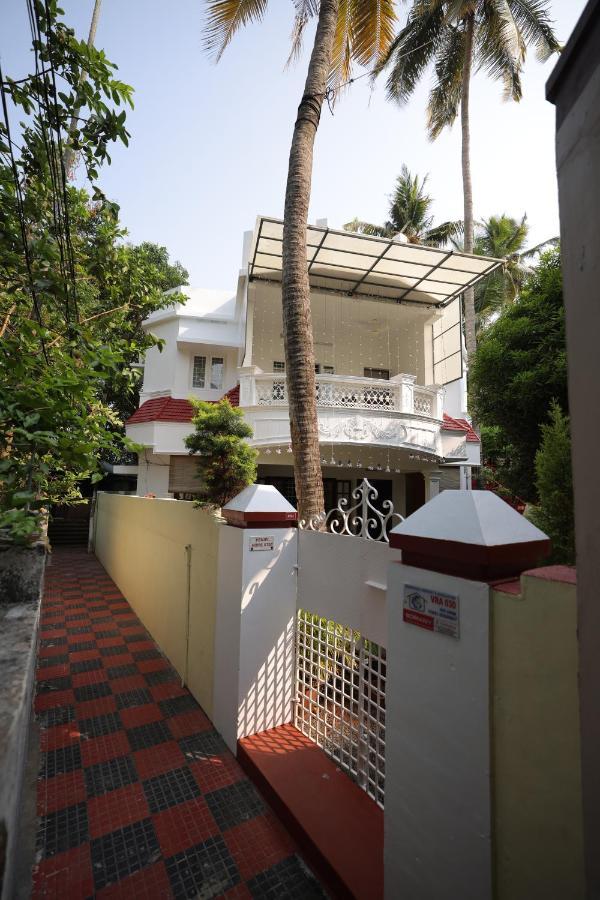 Peniel Residency Apartment Kochi Exterior photo